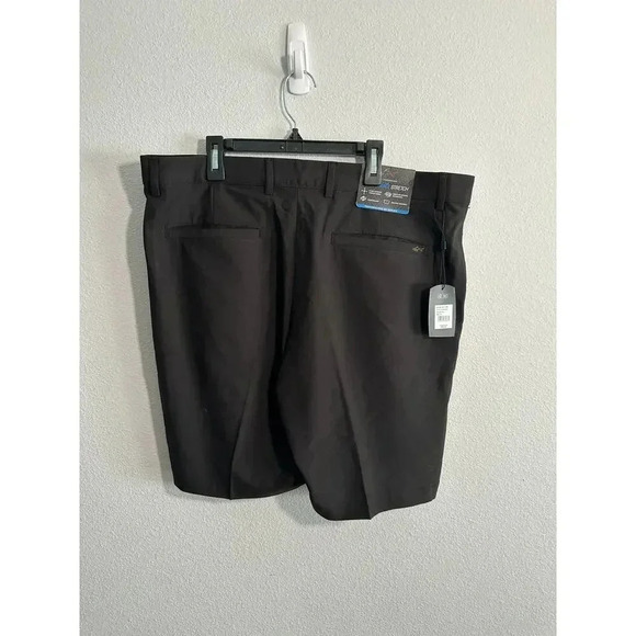 Greg Norman Performance Stretch Shark Golf Athletic Gray Mens Shorts Size 36 NWT - Picture 2 of 8